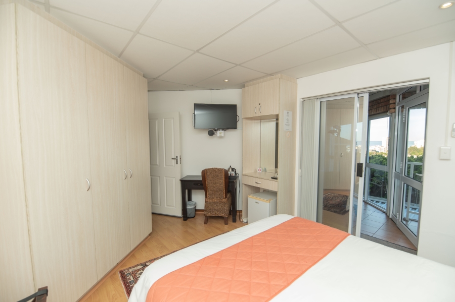 6 Bedroom Property for Sale in Humerail Eastern Cape